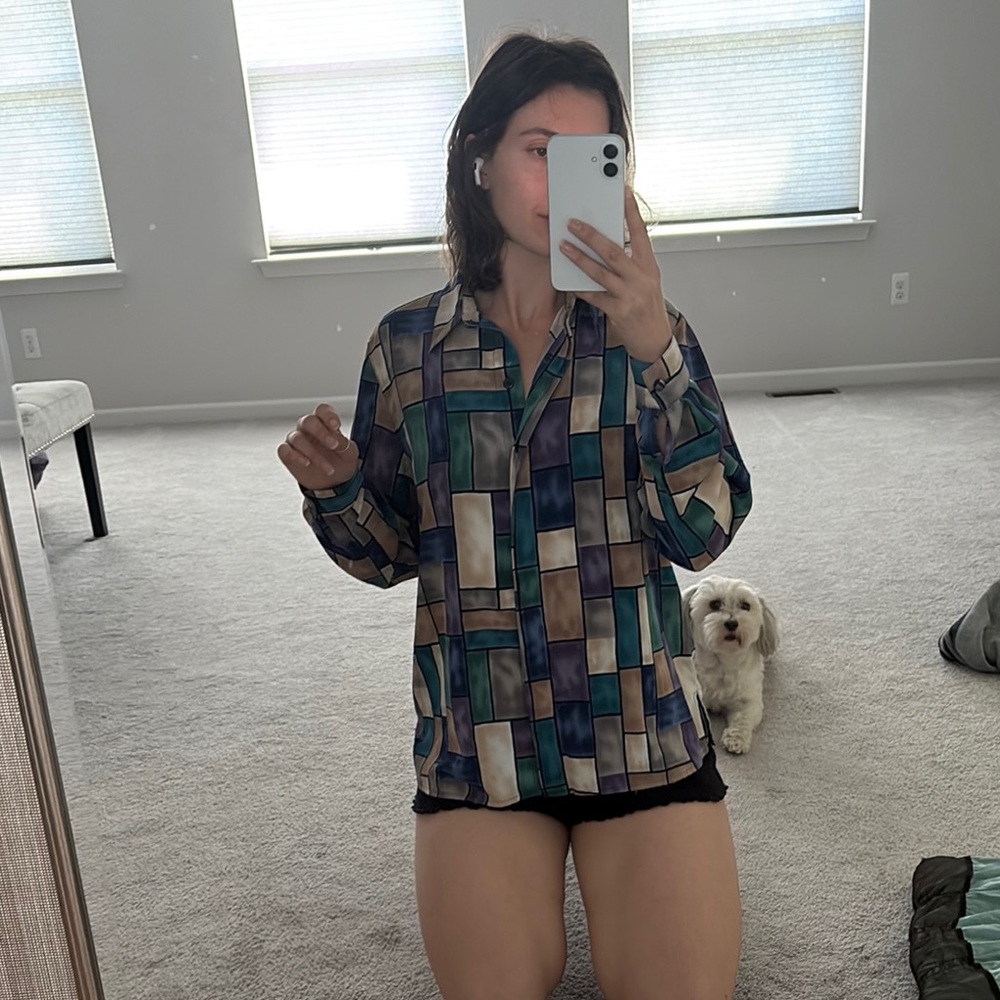 Geometric Patterned Long Sleeve Blouse